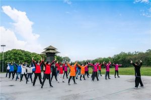 “强身健体 迈步小康 乐享生活”主题党日支部活动顺利开展