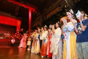 围观！狐王家的第一位女婿，猜猜是谁……