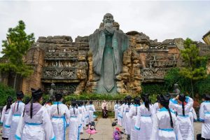 《探寻春秋文化•弘扬民族精神》首次公益研学圆满结束