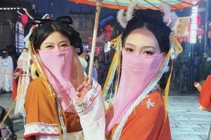 古城提灯 | 全家团圆 赏灯祈福闹元宵79元起……